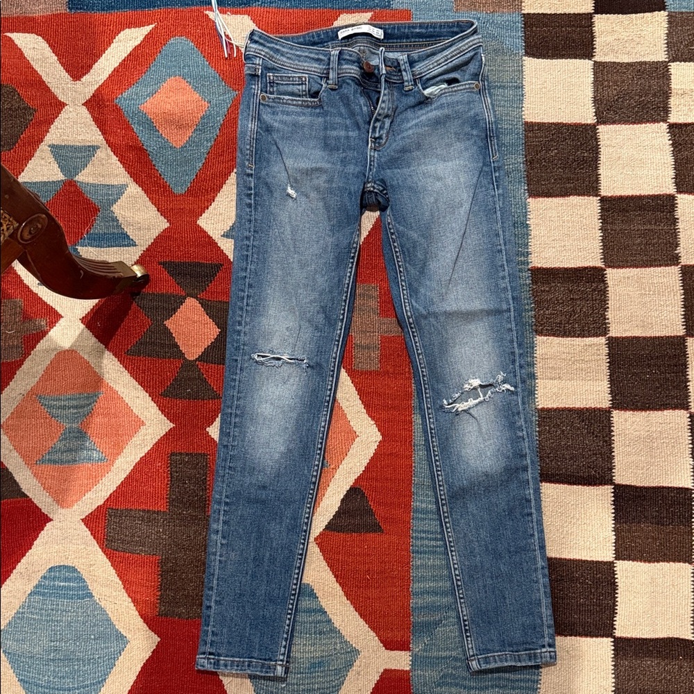 LIKE NEW! Zara Blue Skinny Jeans with Distressed Details
